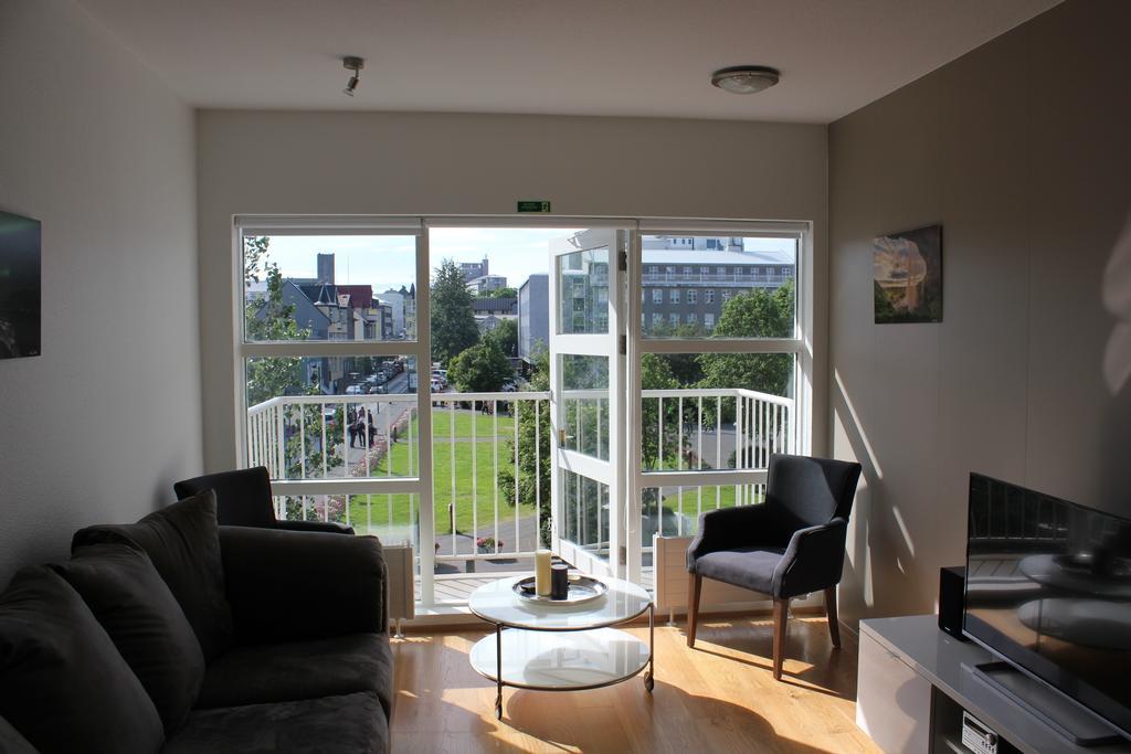 Downtown Charm Reykjavik Apartment Room photo